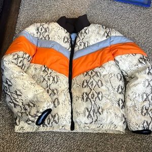 Mixology White & Grey Snakeskin Print Puffer Jacket w Orange & Blue Stripes, L